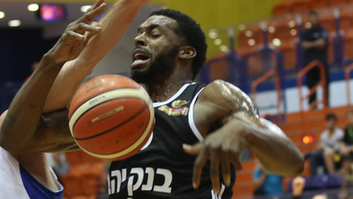 הערב: האלופה רוצה לשמור על מאזן בית נקי