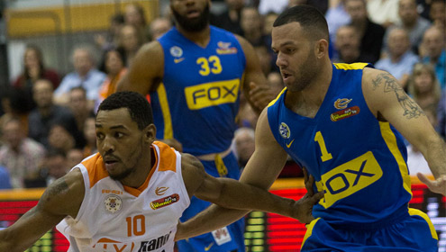 מוכנים לקבלת המאמן: הצהובים שוב ראשונים