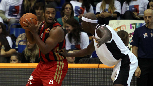 הקרנף מגיע לנס ציונה