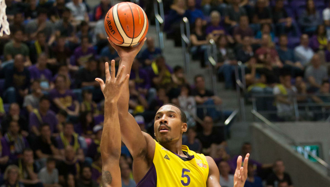 צפו: עשרת מהלכי המחזור החמישי בליגת ווינר סל