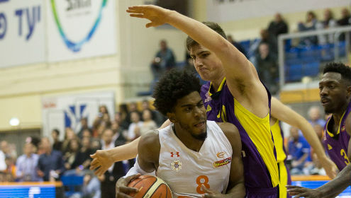 מוכנים להמראה: ניצחון חשוב לכתומים לפני פרנקפורט