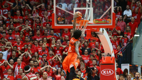 במוצ''ש: דאוסון והאלופה מארחים את העולה החדשה