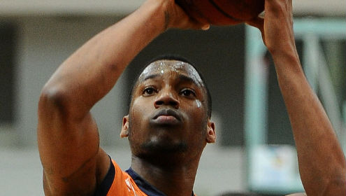 מדובאי לגן נר: אריק גריפין חתם