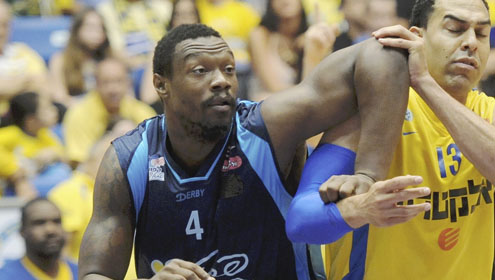 גייטס ממשיך עם קטש