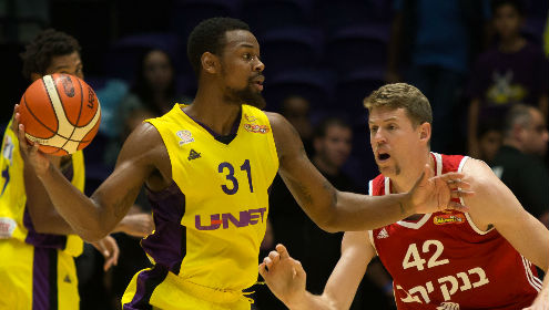 הופעה בהיכל: ניצחון גדול לסגולים בדרך למקום הראשון