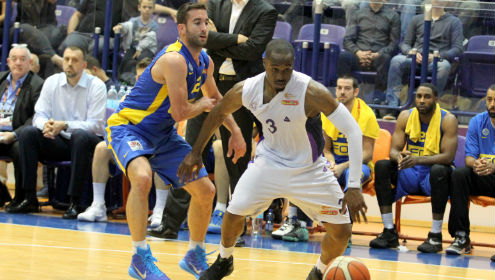 צפו: שיא הקריירה של מייקל אומה