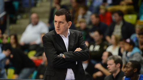 זר ראשון לבני הרצליה