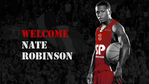 הערב: הופעת הבכורה של נייט רובינסון בישראל