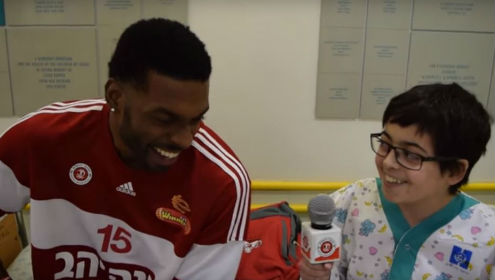 צפו: הראיון הכי מחויך של דונטה סמית' אי פעם