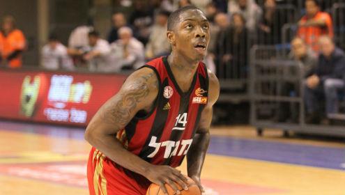 ראמל בראדלי חתם בהפועל ''הכשרה ביטוח'' חולון