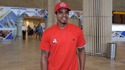 ''מקווה שהפוליטיקה לא תפריע לי להירשם בזמן''