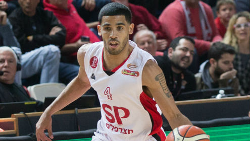 האדומים שיחררו את טיילור באטל