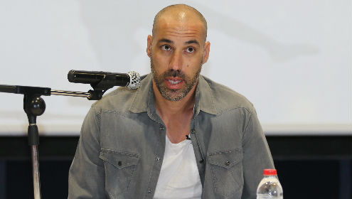 בניחוח בולונז: אד דניאל מגיע לאשדוד