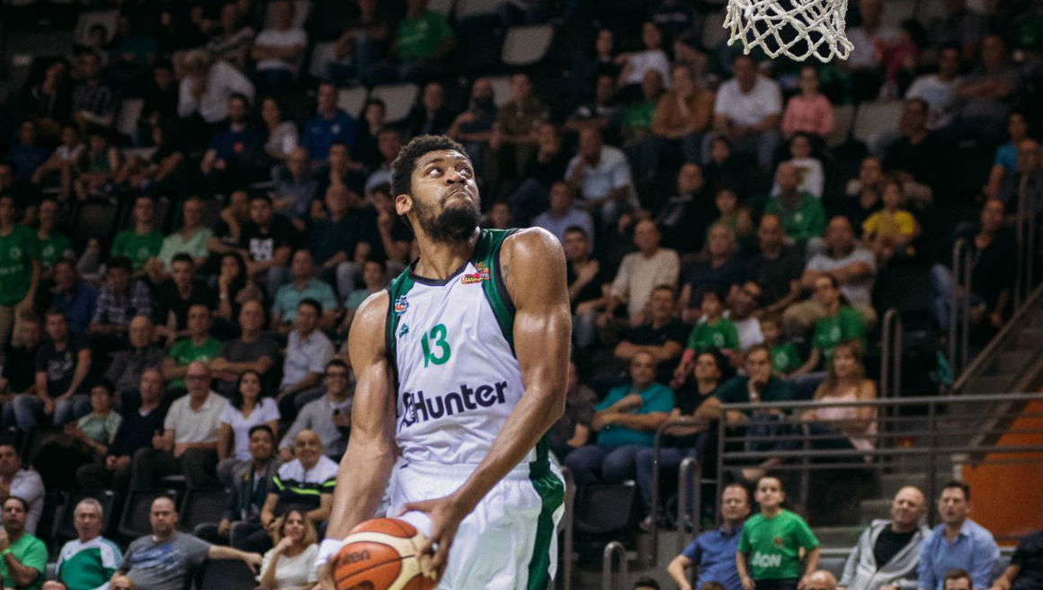 צפו: כל הדאנקים של טוני מיצ'ל עד כה