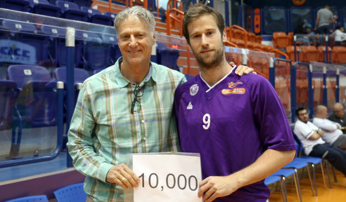 מיקי וניב ברקוביץ' חוגגים 10,000 נקודות