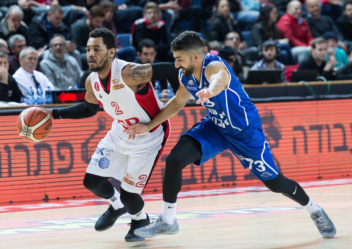 עלו להתקפה: האדומים חזרו לנצח