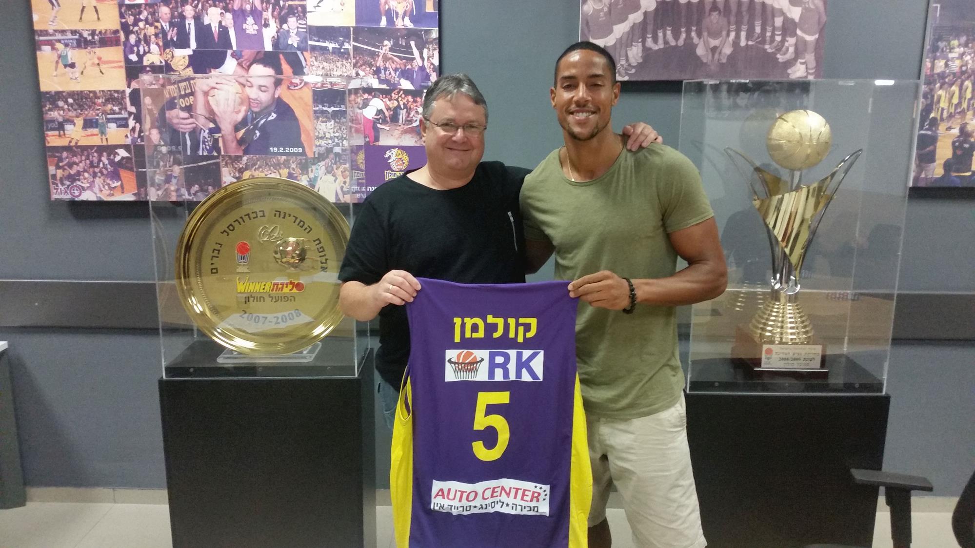 ממשיכה להתחזק: חנן קולמן חתם בחולון