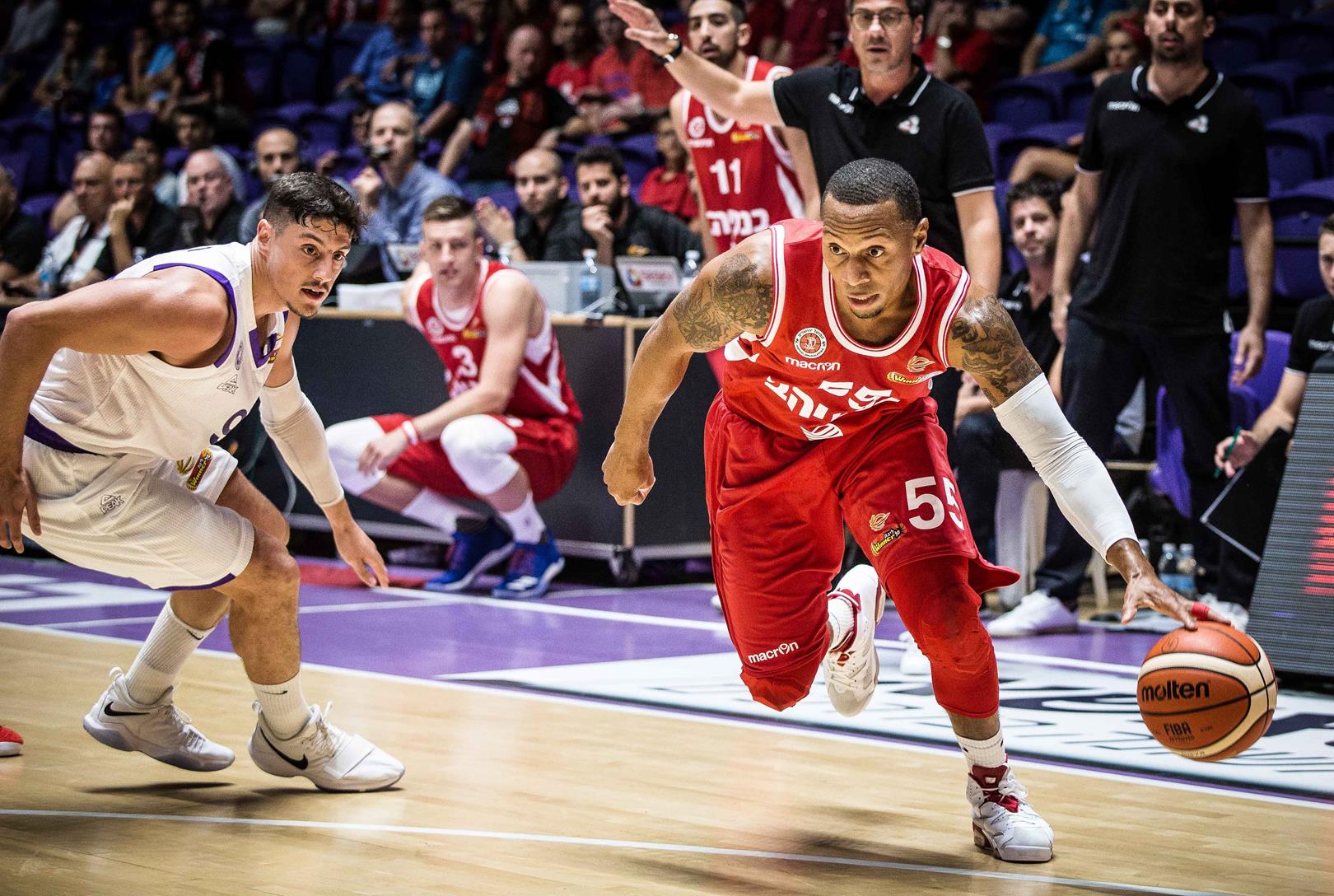 האלופה הודיעה על פרידה מקרטיס ג'רלס