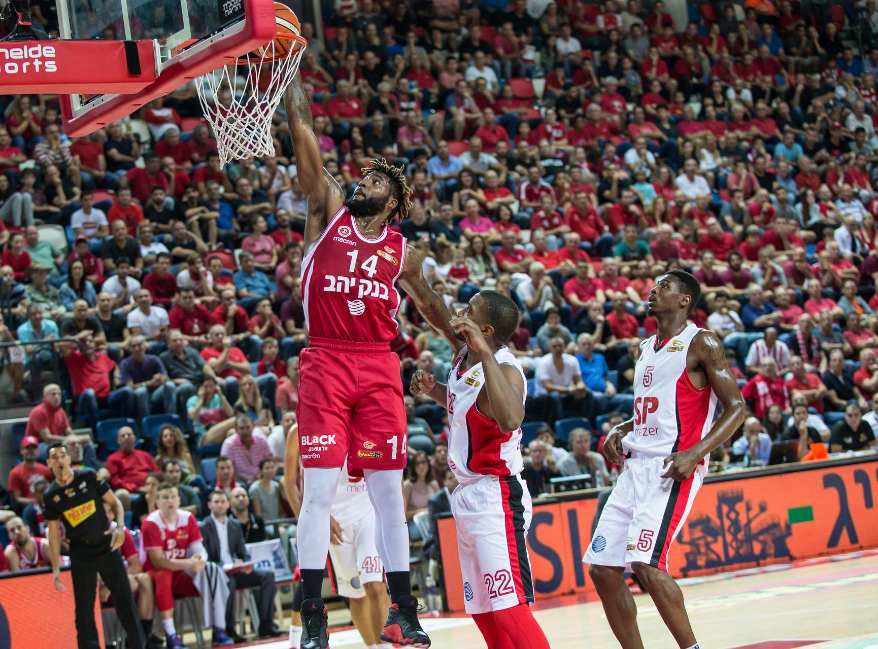 מושלמת בליגה: ניצחון חוץ מרשים לאלופה