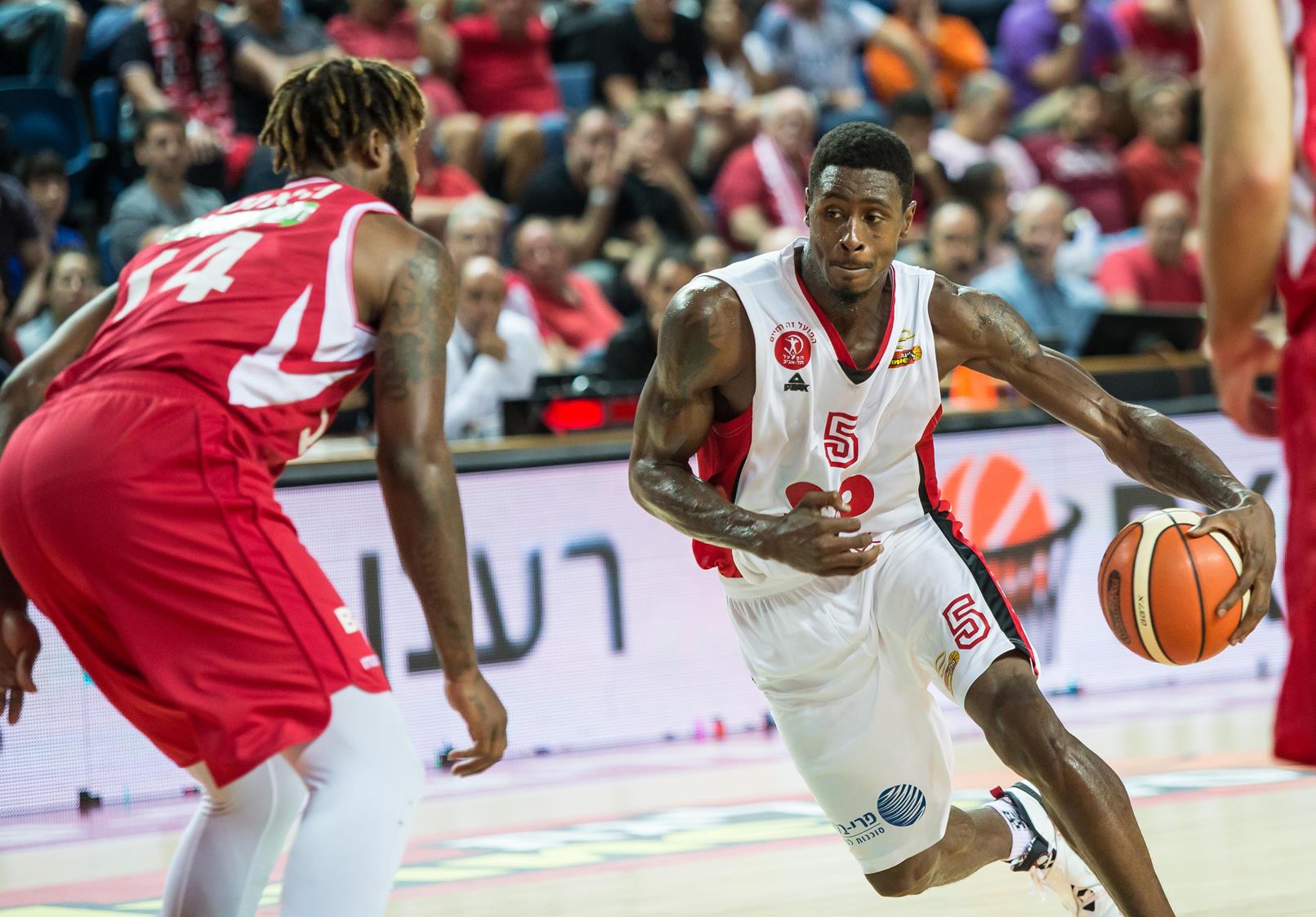 הערב: מי תיפטר מהמאזן השלילי?