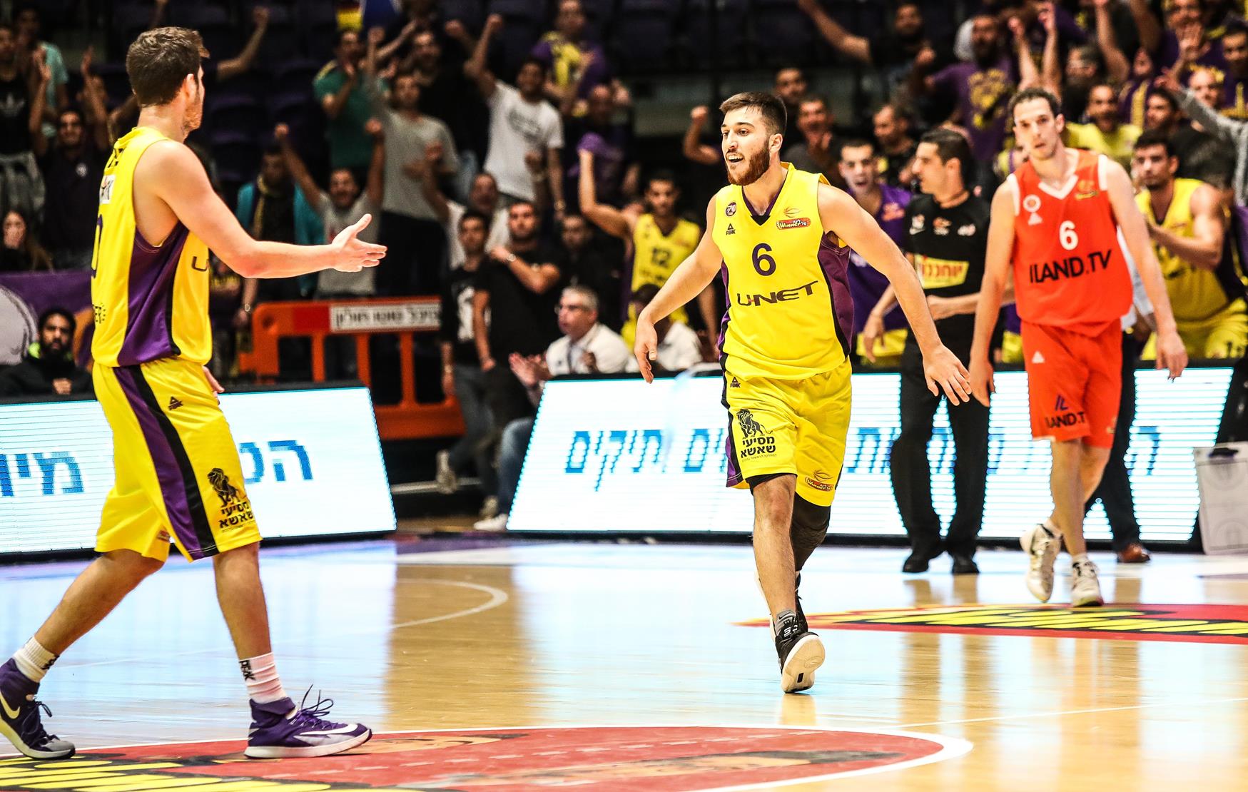 צפו: שש השלשות של תמיר בלאט