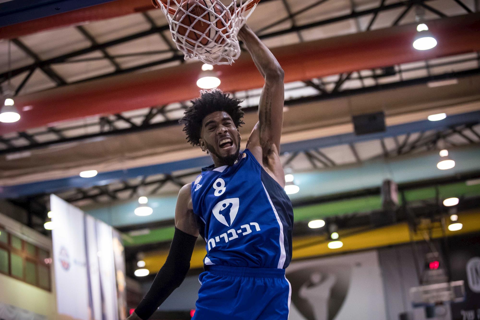 הערב: הרצליה רוצה לצאת לדרך חדשה