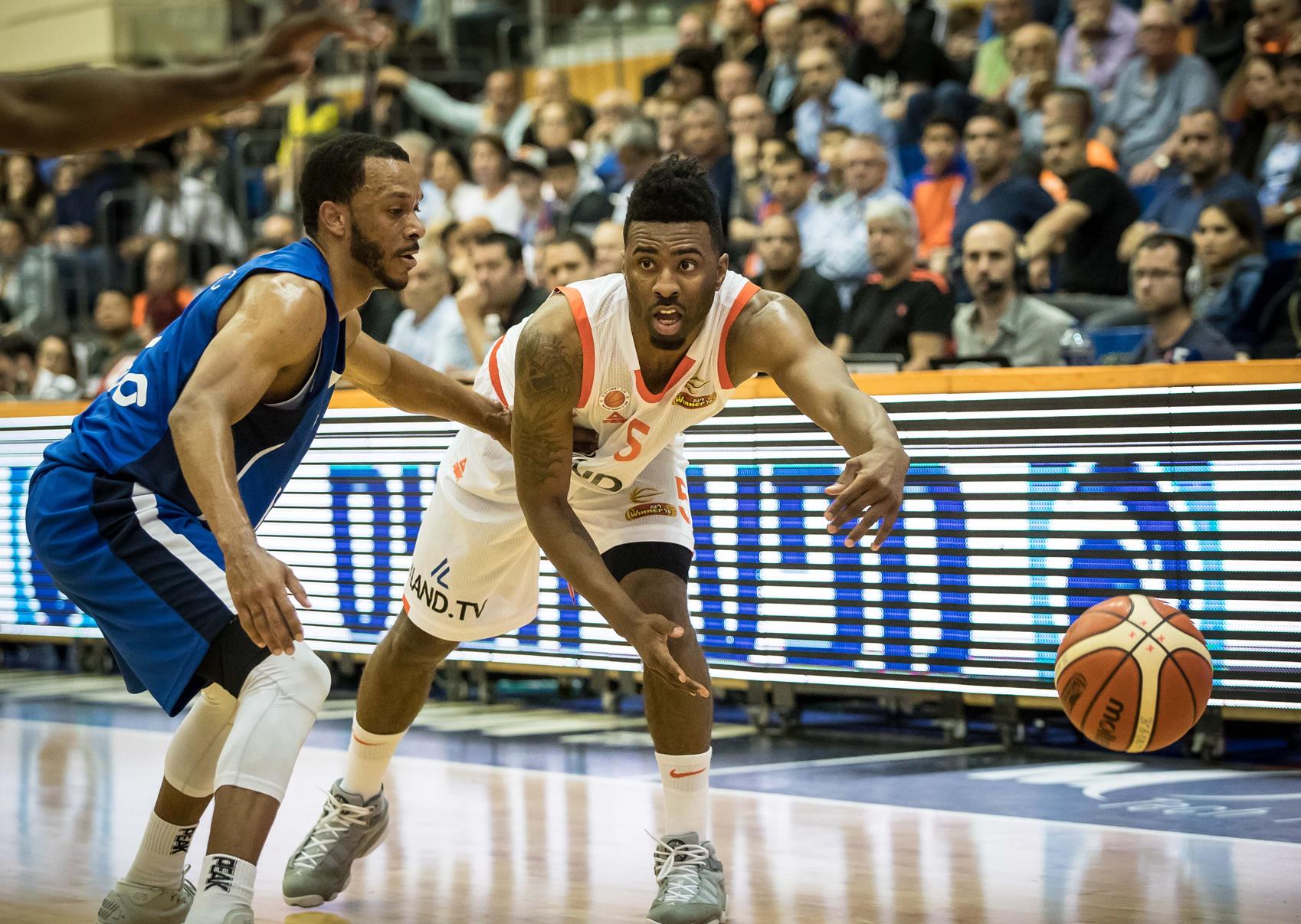 הערב: לנגפורד והכתומים מגיעים לגן נר