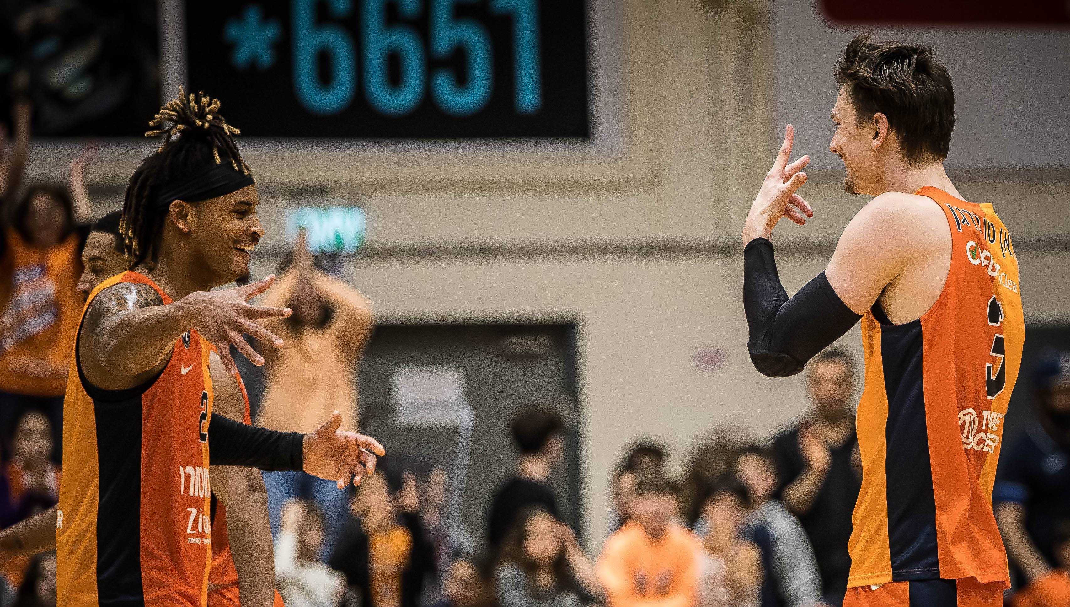 ניצחון שני רצוף לכתומים בלב המושבה