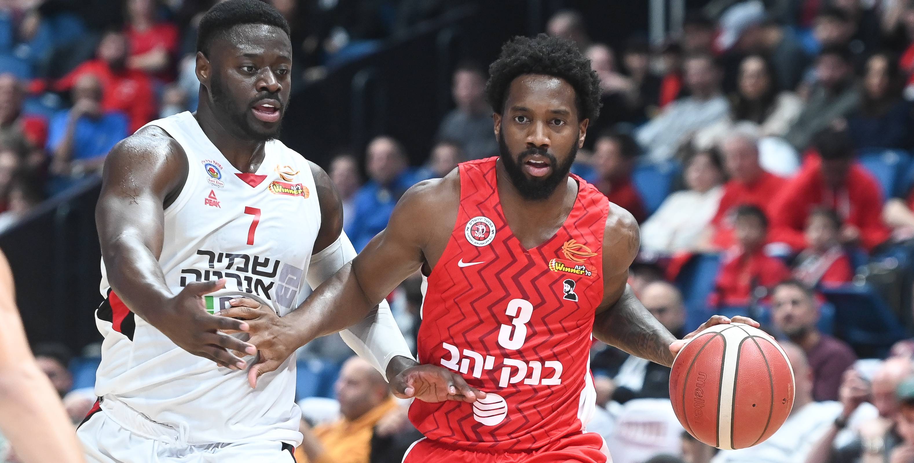 הערב: האדומים מי-ם מצפינים לכפר בלום