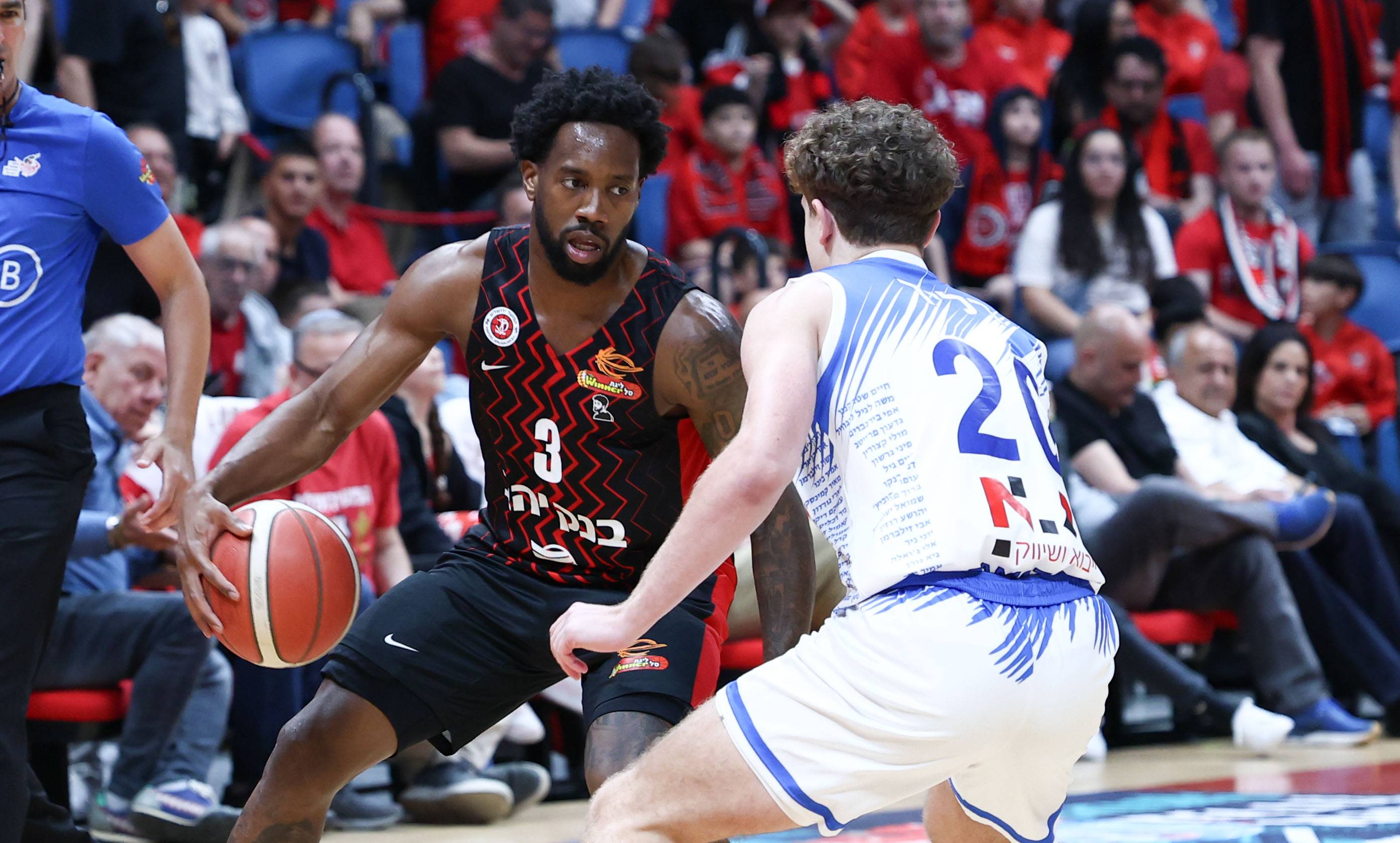 Quarter Final, Game 1: Hapoel Jerusalem - Maccabi Ramat Gan 81:58