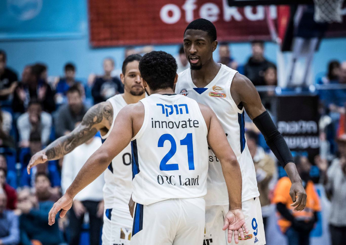 קוטלת הגדולות: הרצליה גברה על האלופה