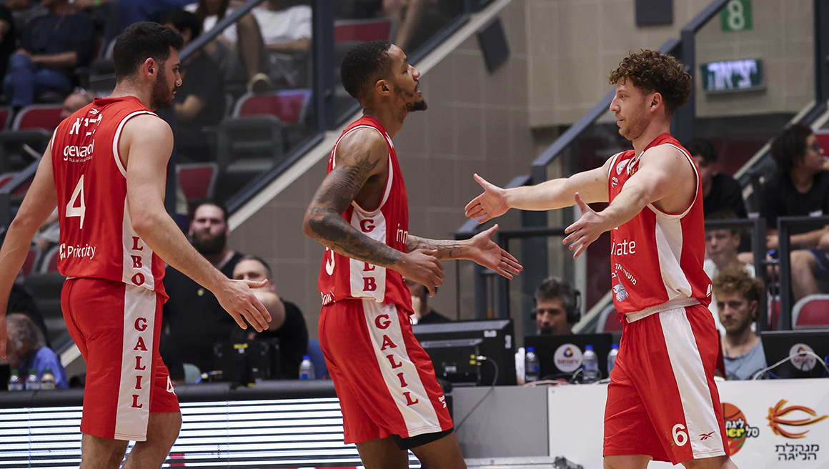 שרון אברהמי וקבוצתו העפילו לפליי-אין