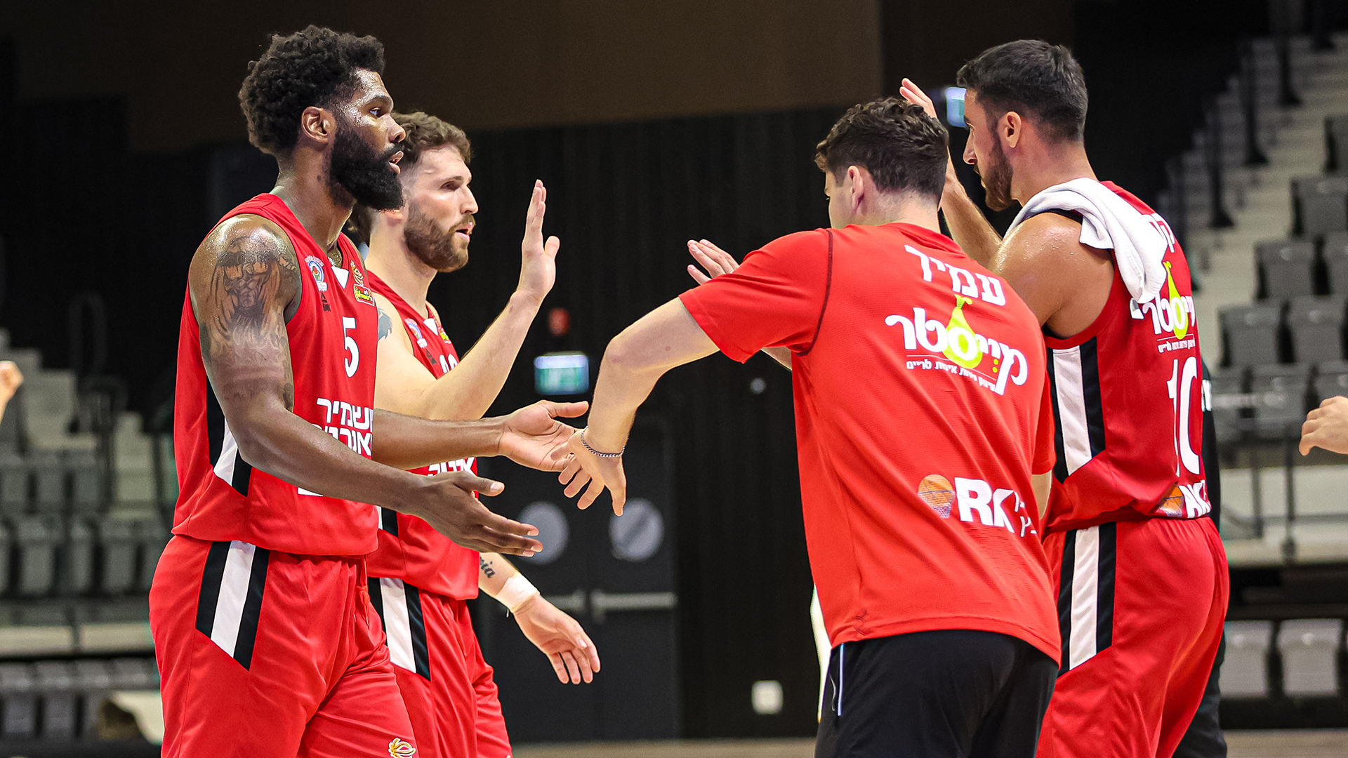 עם וי ראשון בחדרה: יזרעאלי ושחקניו ב־2:2 