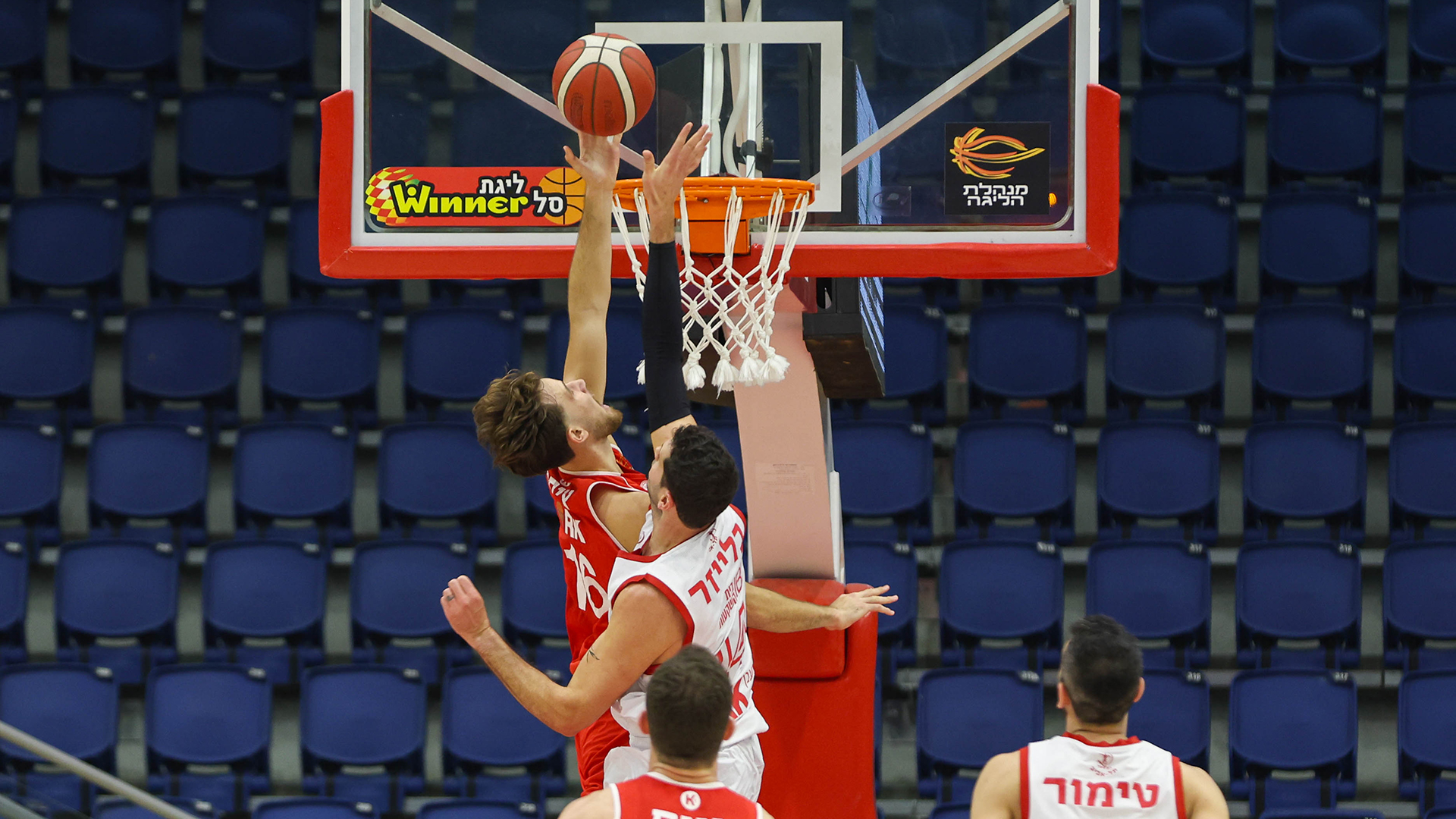 צפו: עוז בלייזר בראש מהלכי המחזור ה-4