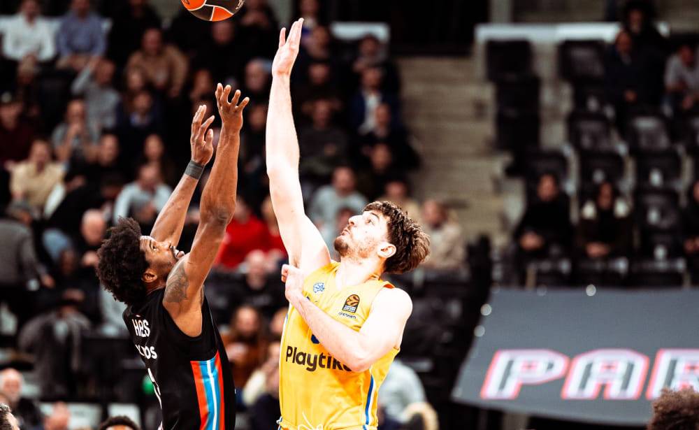 יורוליג: הפסד לאלופה בביקור הבכורה בפריז