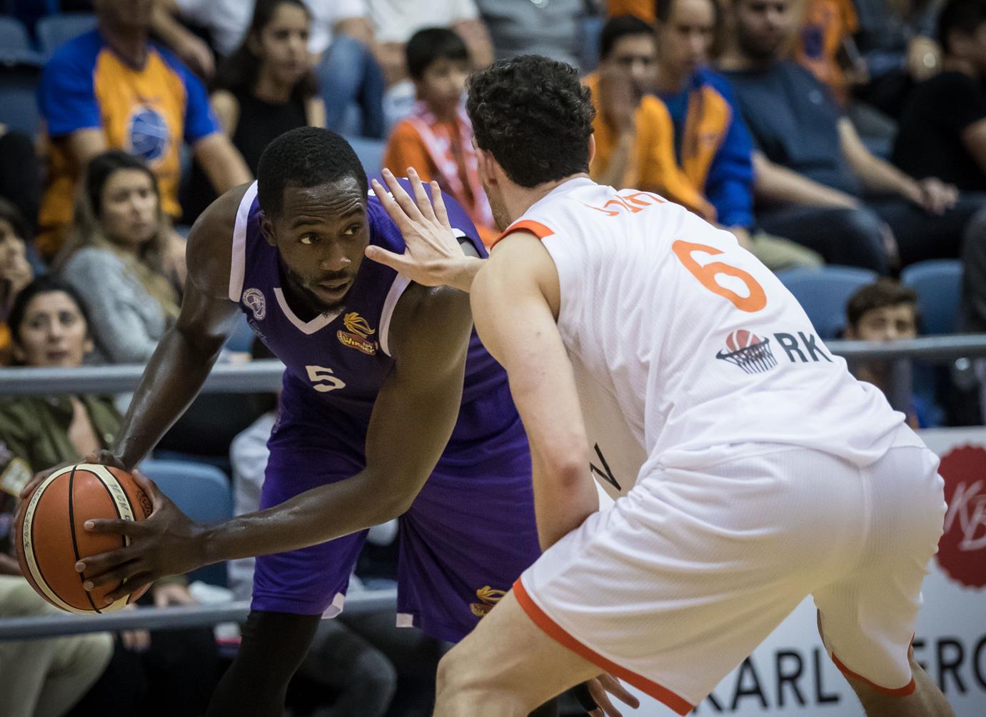 צפו: משחק כמעט מושלם לאלכס יאנג