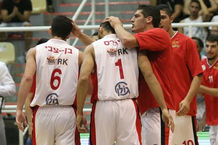 מיסטר קלאץ': ג'ייסון סיגרס ניצח את האלופה