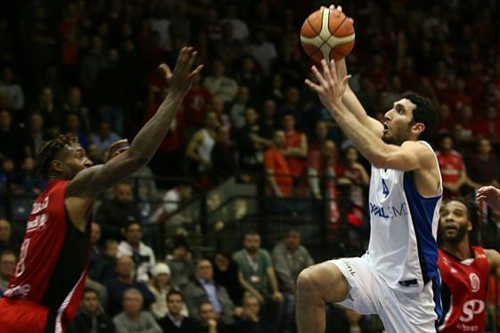 הערב: האדומים מגיעים למבצר היובל