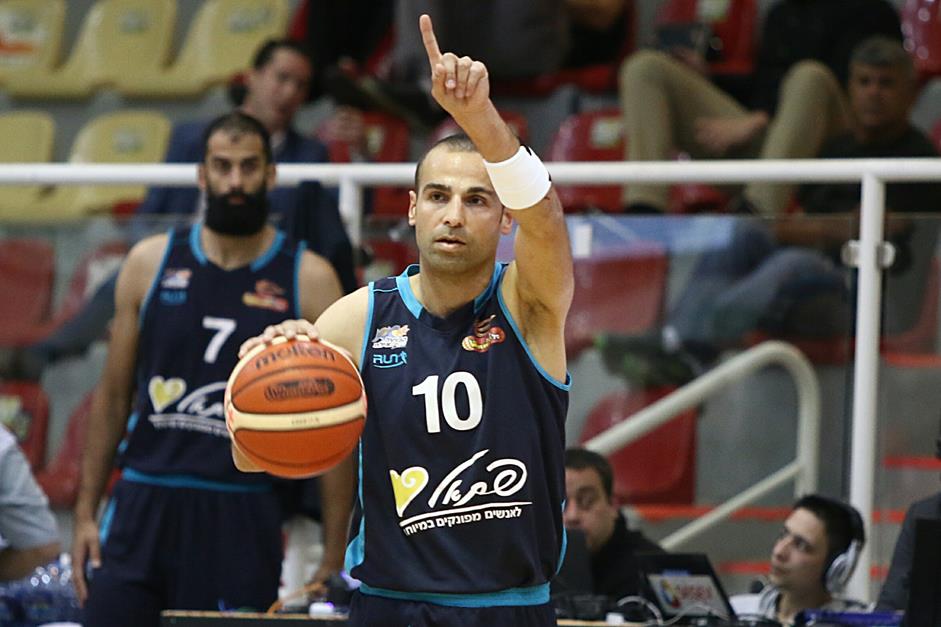 על הניסים: ניצחון חוץ חשוב לאילת