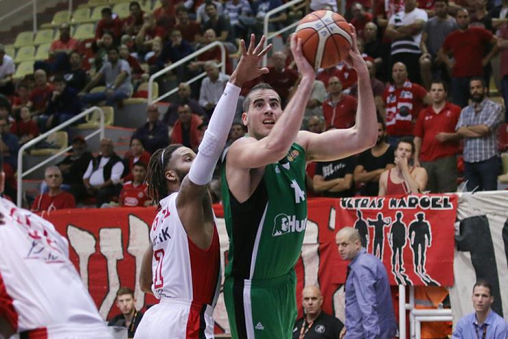 מרגיש בבית: עוז בלייזר חגג בגן נר