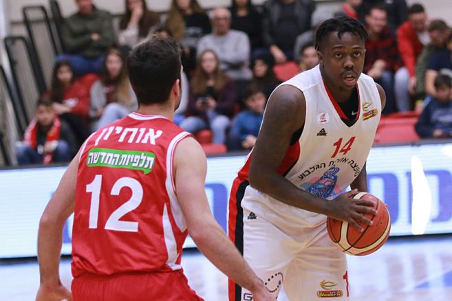 דרמה קווין: גלבוע גברה על האלופה בנקודה