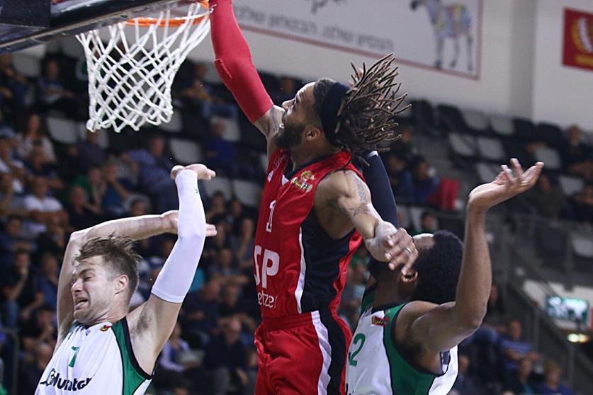 תופסת כיוון: הפועל ת"א ניצחה ברוממה