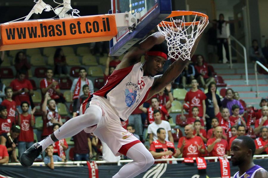 צפו: 36 הנקודות של טיילר סטון