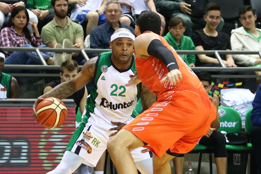 צפו: וויל גרייבס רותח מעבר לקשת