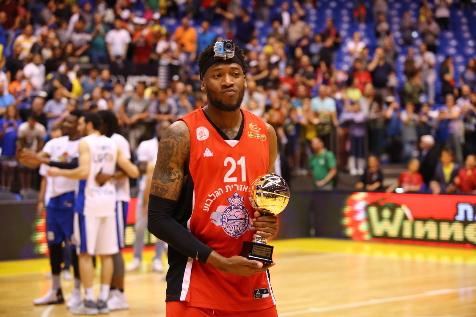 אלוף ההטבעות חוזר: אריק גריפין באילת