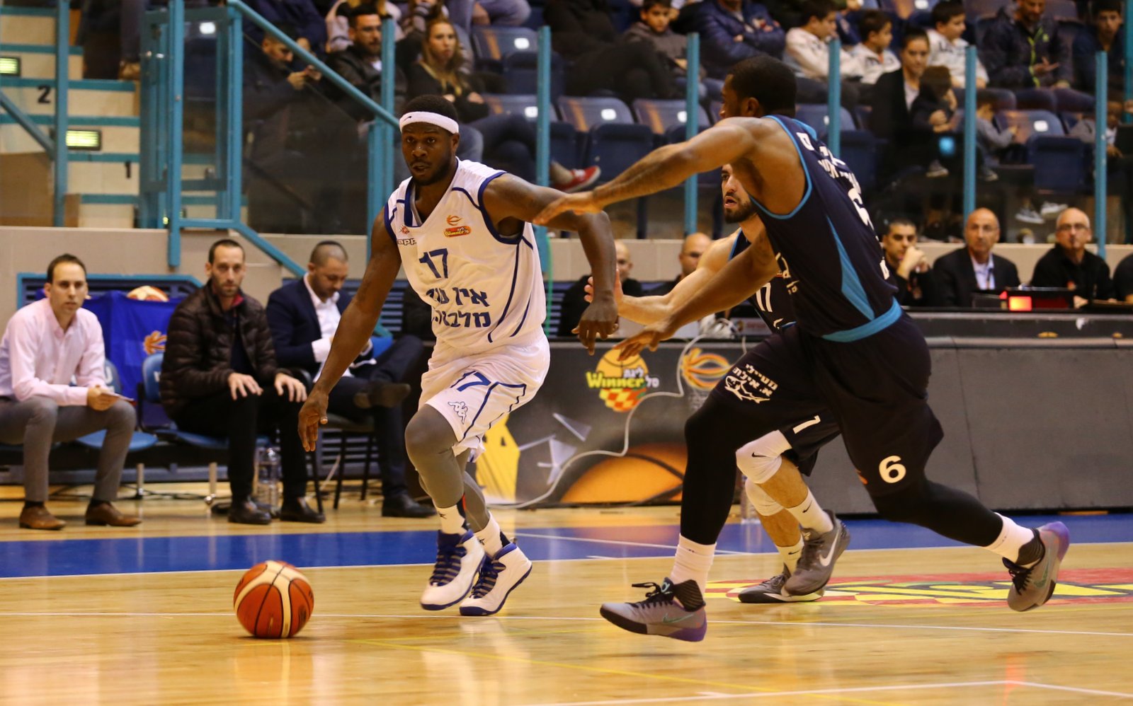 הערב: סלבי מארח את האקסית באשקלון