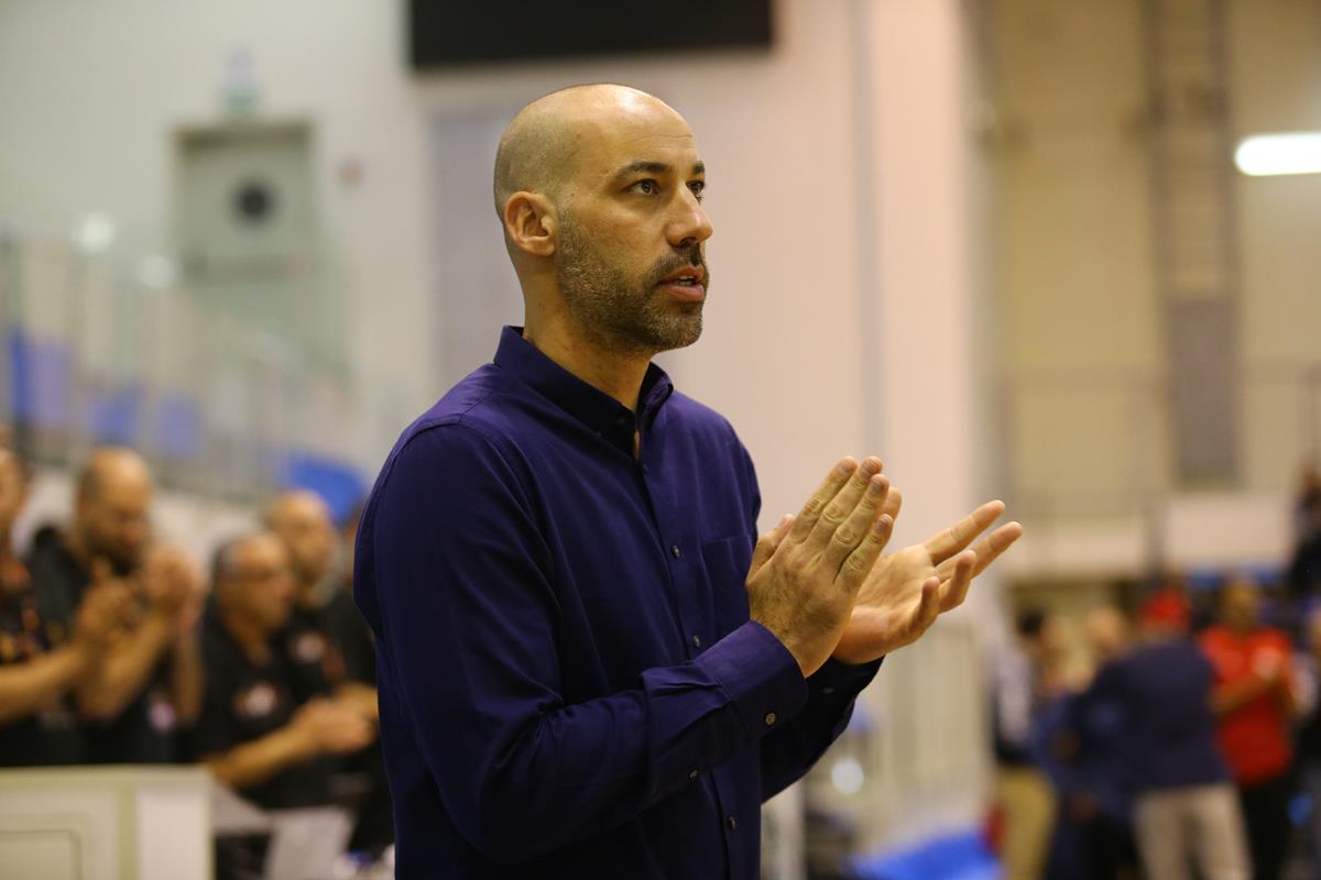 קווין דילארד מחליף את דניאל יואינג באשדוד