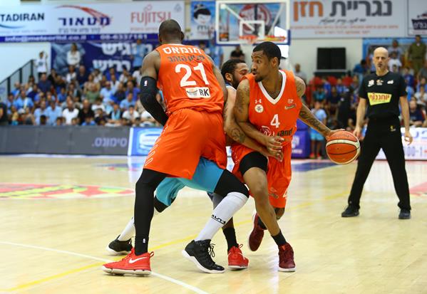 לא הלך רחוק: לונג מצטרף ל"דולפינים"