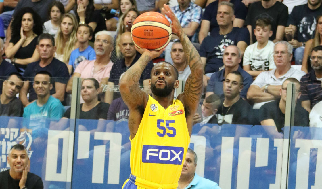 הצגת בכורה: הצהובים חגגו בבאמברג