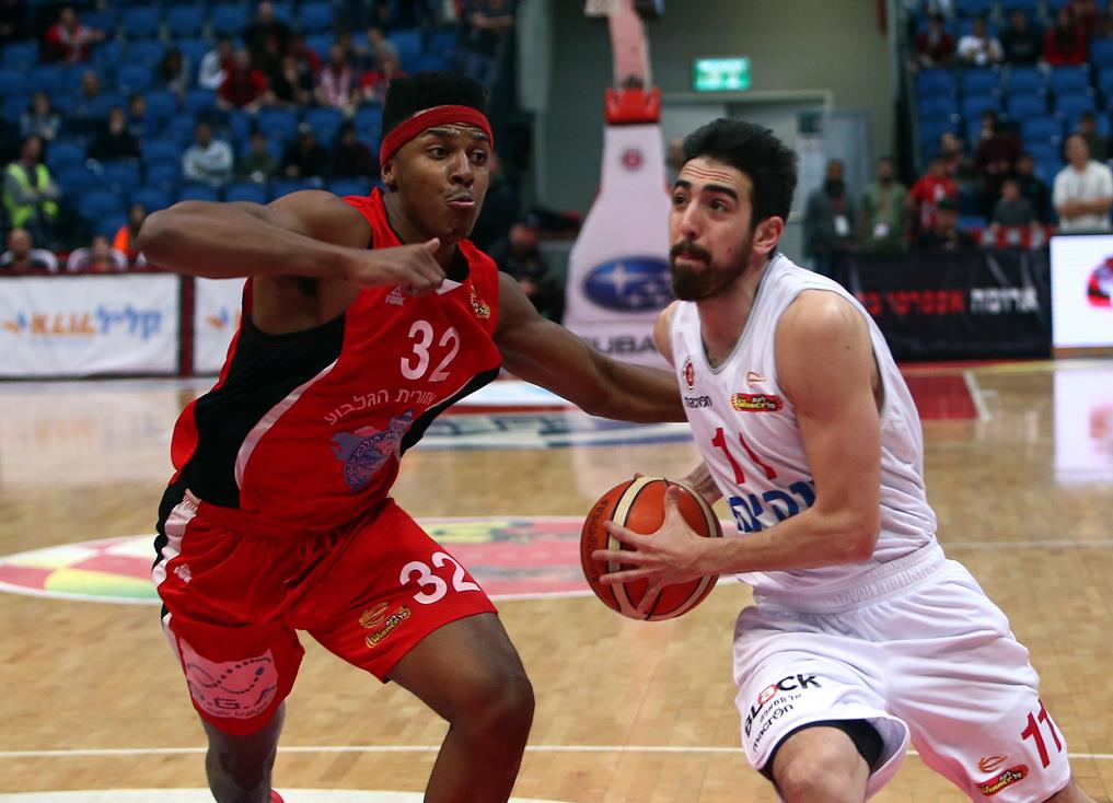 הראשון של קטש: האלופה חזרה לנצח